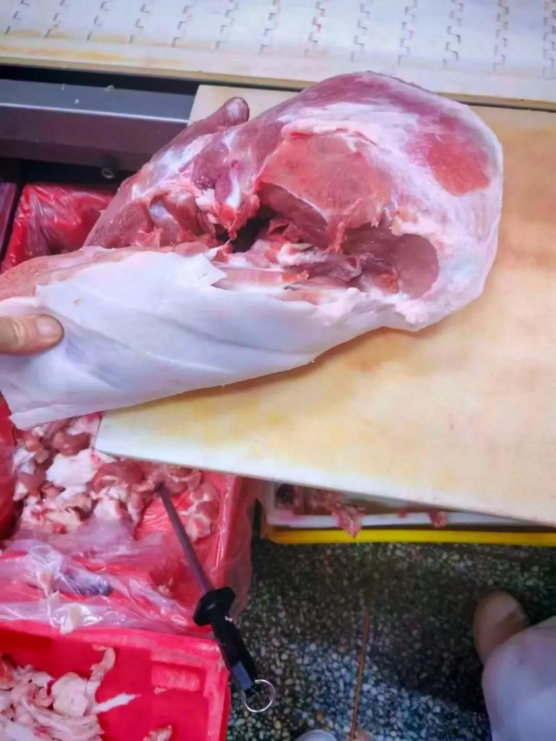 宇東工廠大豬分割鮮品詳解 去皮前尖、帶皮前尖與去肘黃牛